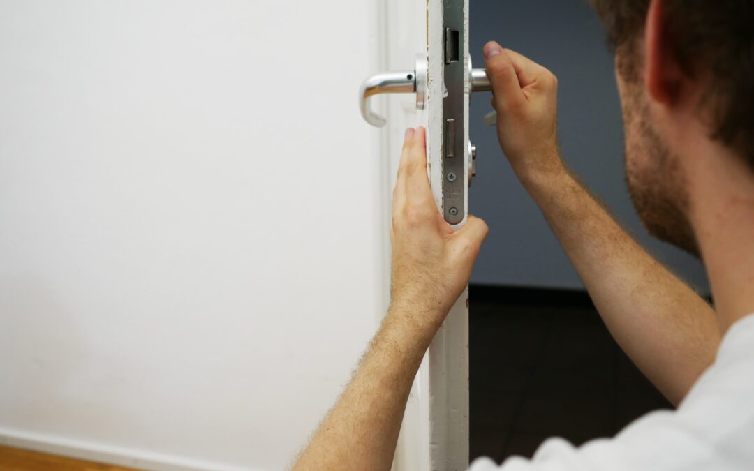 How Much Does Changing Locks Cost? - Locksmith Los Angeles
